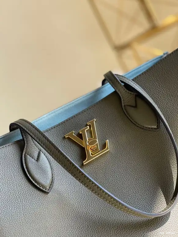 Cheap SHOPPER LOUIS VUITTON LOCKME 0701